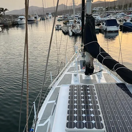 Timoun Lanzarote 船上ホテル