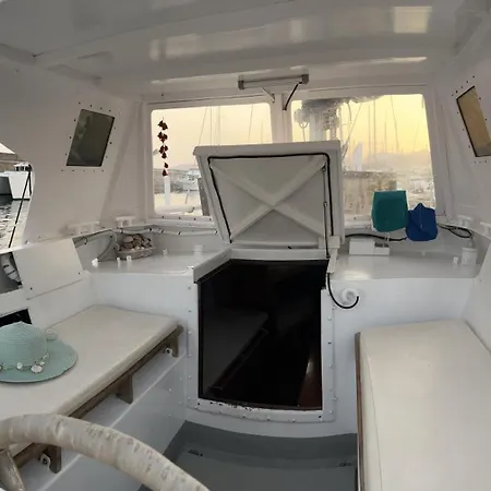 船上ホテル Timoun Lanzarote